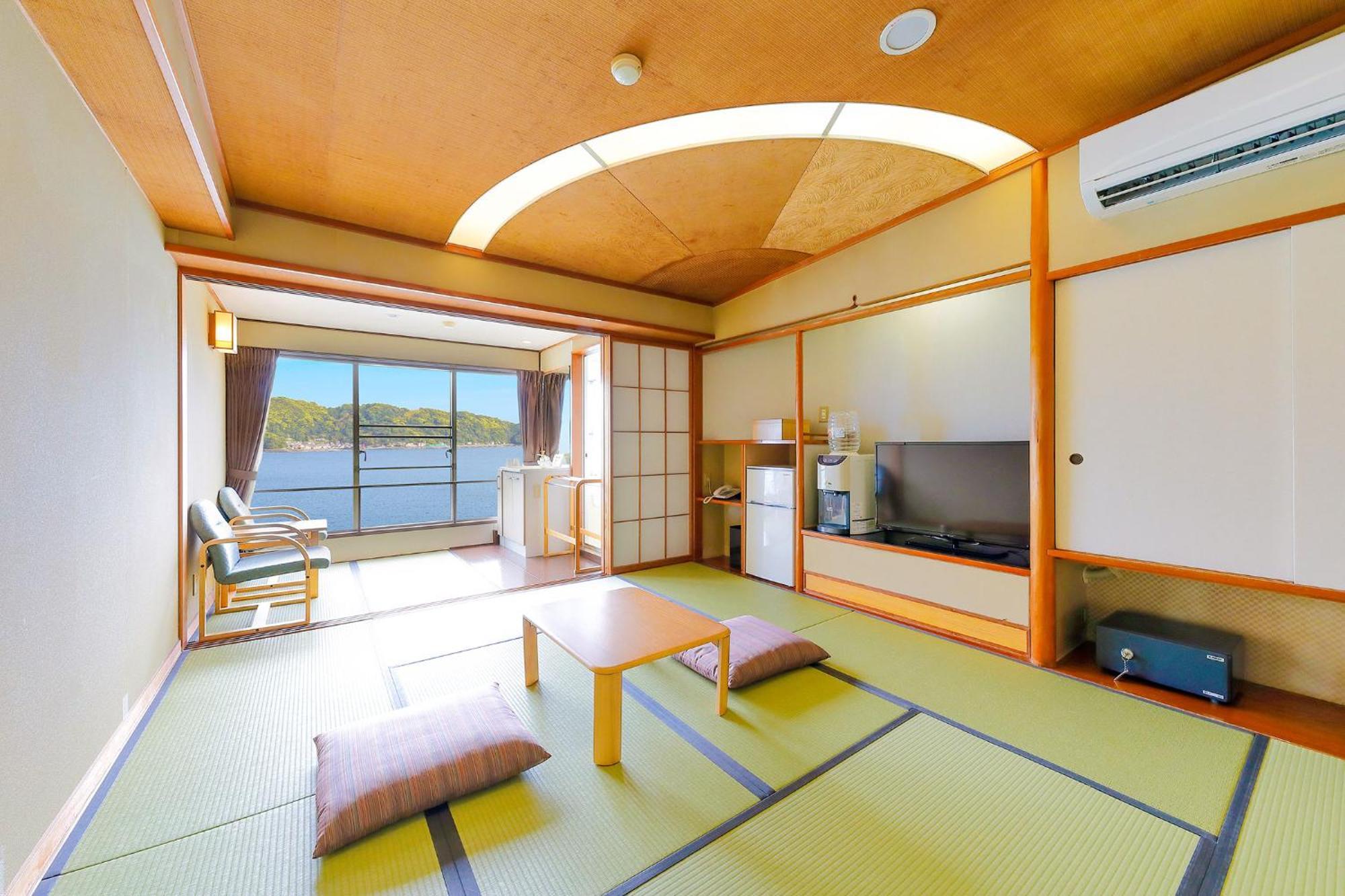 Ooedo Onsen Monogatari Nanki Kushimoto Hotell Exteriör bild