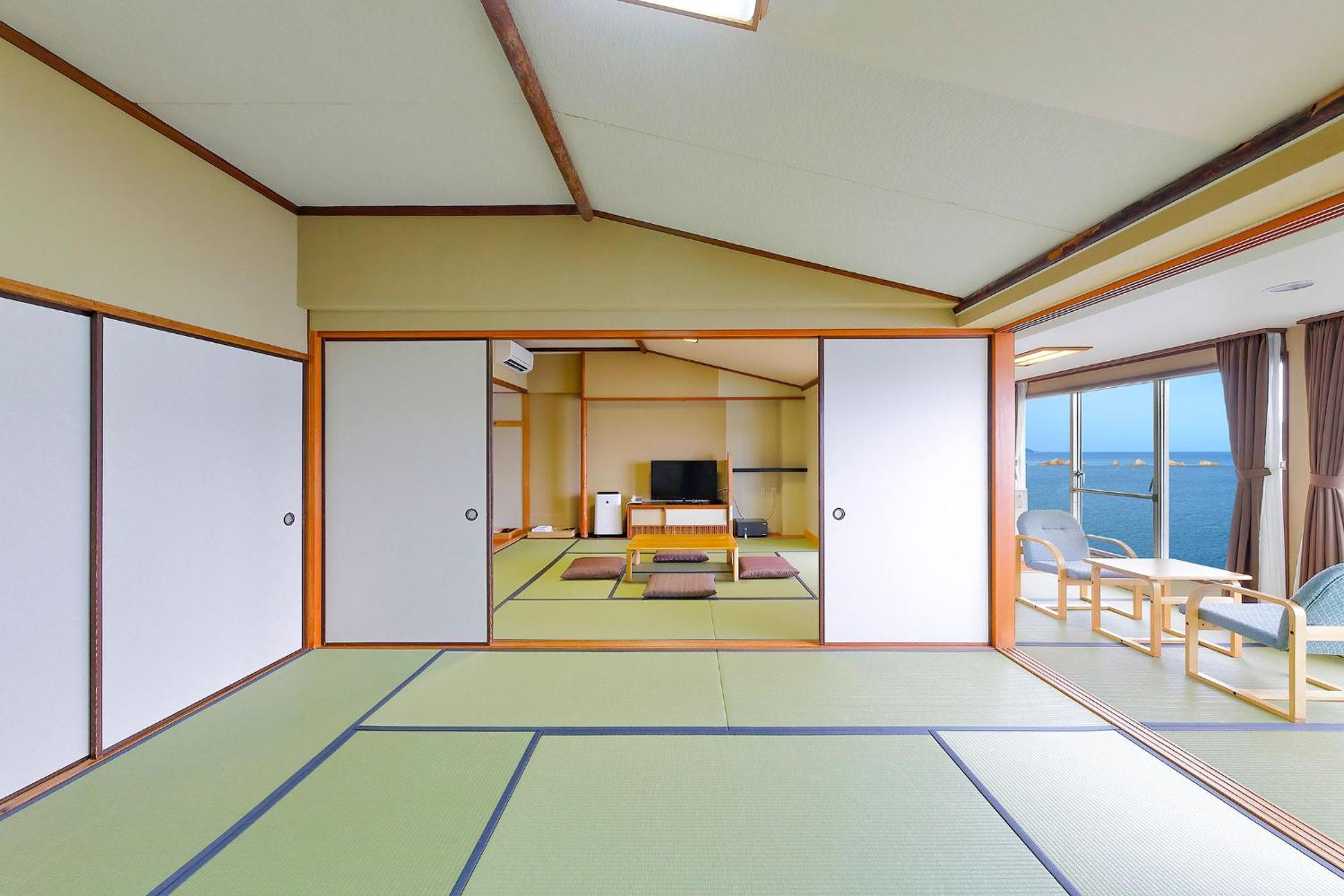 Ooedo Onsen Monogatari Nanki Kushimoto Hotell Exteriör bild